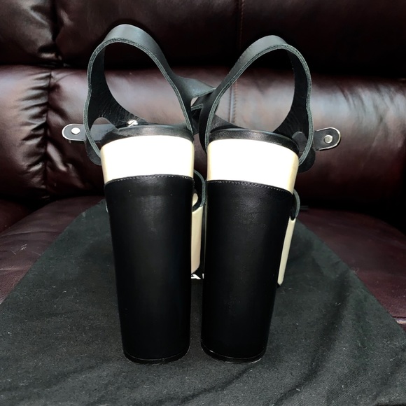 💯 💔 CHANEL PLATFORM - Picture 7 of 8